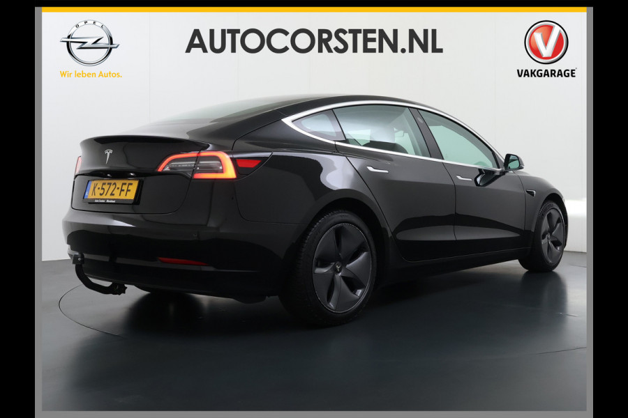 Tesla Model 3 RWD SR plus 325PK LFP Accu Trekhaak AutoPilot Leder Panoramadak Adaptive-Cruise Camera's Elektr.-Stuur+Stoelen+Spiegels+Geheugen Navi LED DAB Voorverwarmen Keyless One-Pedal-Drive Lmv 18" SOH 89% 1.000KG Trekgewicht 1e Eigenaar Origineel Nederlandse Auto Fabrieks Garantie op Accu en Motor tot 14-12-2028/160.000km