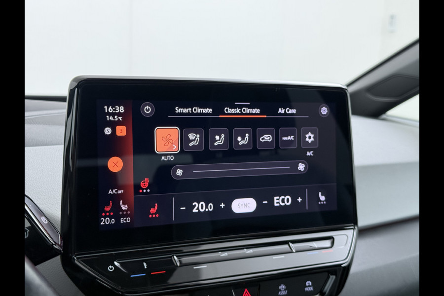 Volkswagen ID.3 First MAX 62kWh SOH 90% Panoramadak Ergo Active Stoelen Navi Pro Ecc Adap.Cruise Heads-Up Display Camera Pdc Lmv 20" Apple Carplay Android Auto Origineel Nederlandse Auto Zeer luxe uitvoering