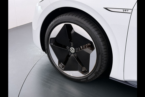 Volkswagen ID.3 First MAX 62kWh SOH 90% Panoramadak Ergo Active Stoelen Navi Pro Ecc Adap.Cruise Heads-Up Display Camera Pdc Lmv 20" Apple Carplay Android Auto Origineel Nederlandse Auto Zeer luxe uitvoering