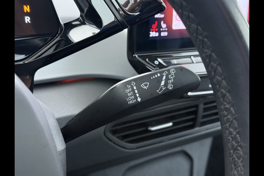 Volkswagen ID.3 First MAX 62kWh SOH 90% Panoramadak Ergo Active Stoelen Navi Pro Ecc Adap.Cruise Heads-Up Display Camera Pdc Lmv 20" Apple Carplay Android Auto Origineel Nederlandse Auto Zeer luxe uitvoering