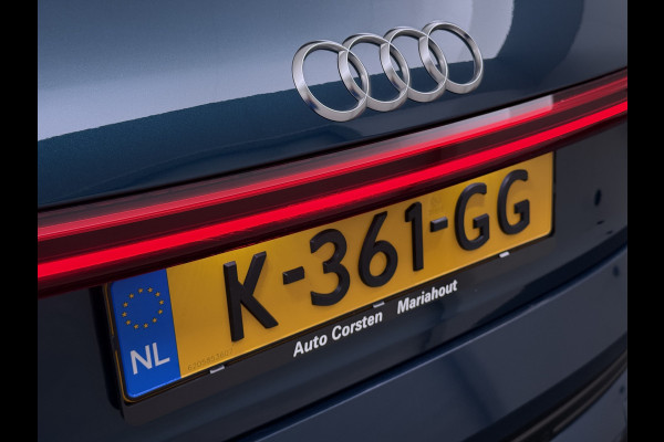 Audi e-tron 55 408pk BOMVOL Pano-Dak Elektr.Sp.Stoel+Leer+Mem. Quattro 95kWh Trekhaak Adap.Cruise Matrix Led 360°Camera Apple Carplay Androi SOH 96% Elek.Achterklep  AWD 4WD 1.800KG Trekgewicht 1e Eigenaar Origineel Nederlandse Auto Zeer complete Audi 55 E-tron