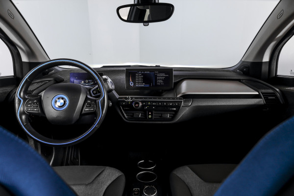 BMW i3 Basis 94Ah 33 kWh | S/k-panodak | Harman/Kardon | Dig. Cockpit | Adapt. cruise | Stoelverw. | PDC | Camera | NAV | ECC | LM 20" |
