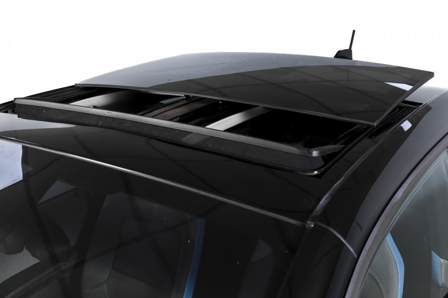 BMW i3 Basis 94Ah 33 kWh | S/k-panodak | Harman/Kardon | Dig. Cockpit | Adapt. cruise | Stoelverw. | PDC | Camera | NAV | ECC | LM 20" |