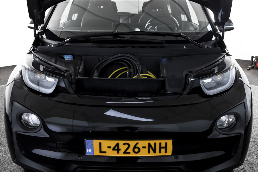 BMW i3 Basis 94Ah 33 kWh | S/k-panodak | Harman/Kardon | Dig. Cockpit | Adapt. cruise | Stoelverw. | PDC | Camera | NAV | ECC | LM 20" |