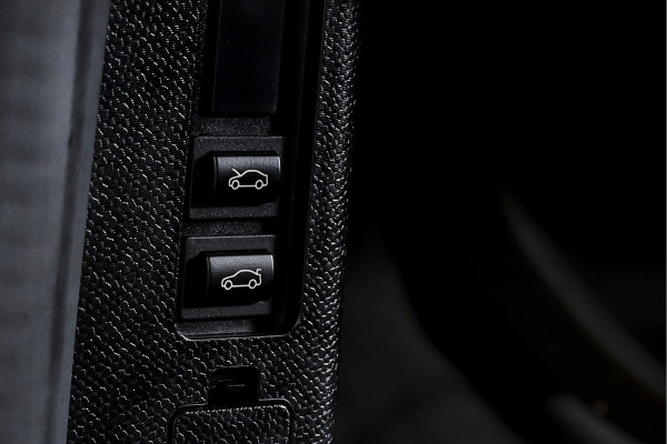 BMW i3 Basis 94Ah 33 kWh | S/k-panodak | Harman/Kardon | Dig. Cockpit | Adapt. cruise | Stoelverw. | PDC | Camera | NAV | ECC | LM 20" |