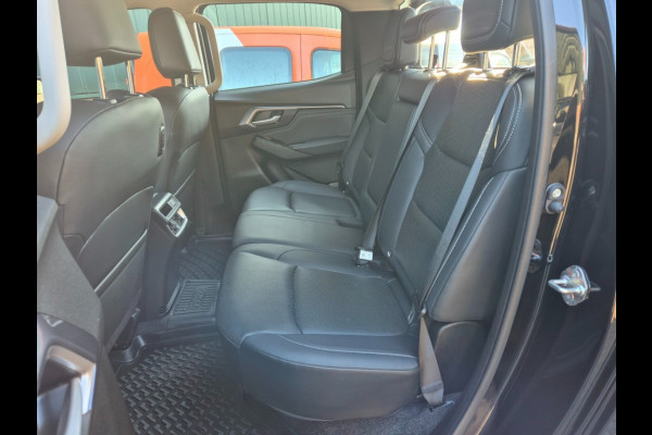 Isuzu D-max Double Cab Lang 5 persoons LSX Automaat 4WD 3,5 ton trekgewicht