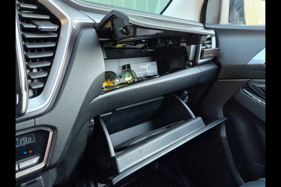 Isuzu D-max Double Cab Lang 5 persoons LSX Automaat 4WD 3,5 ton trekgewicht