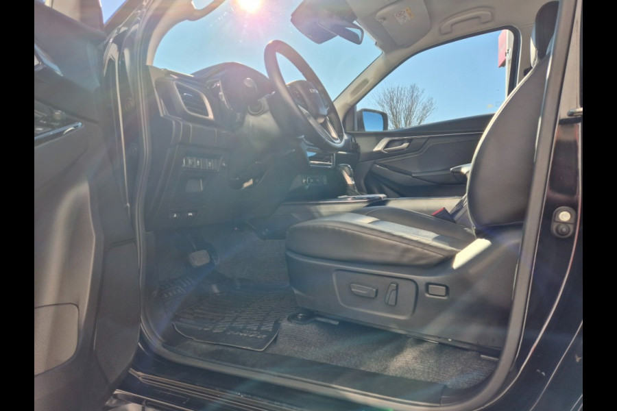 Isuzu D-max Double Cab Lang 5 persoons LSX Automaat 4WD 3,5 ton trekgewicht