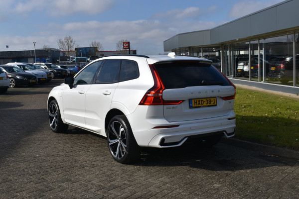 Volvo XC60 T6 Plug-in hybrid AWD Plus Dark | Trekhaak | Harman Kardon | Full LED