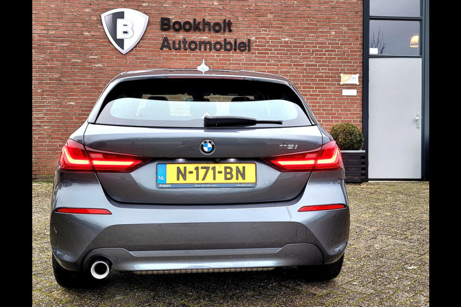 BMW 1-serie 118i Sport-Line, Camera, Digi Cockpit [1e eig. NL BTW]