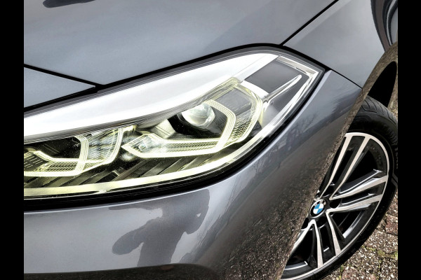 BMW 1-serie 118i Sport-Line, Camera, Digi Cockpit [1e eig. NL BTW]