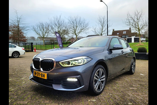 BMW 1-serie 118i Sport-Line, Camera, Digi Cockpit [1e eig. NL BTW]