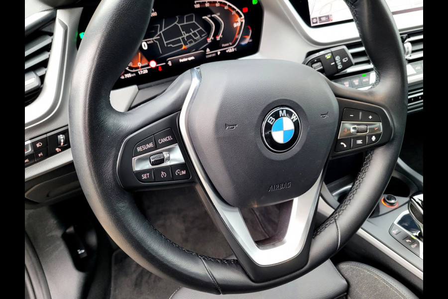 BMW 1-serie 118i Sport-Line, Camera, Digi Cockpit [1e eig. NL BTW]