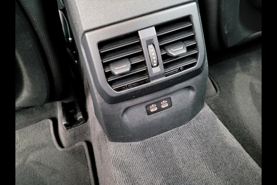 BMW 1-serie 118i Sport-Line, Camera, Digi Cockpit [1e eig. NL BTW]