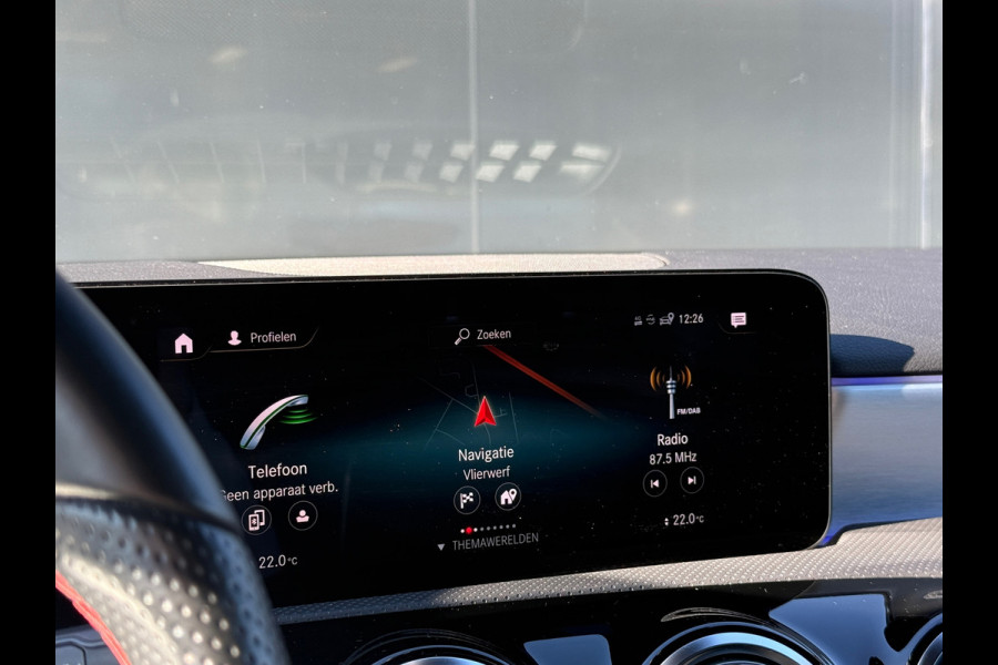 Mercedes-Benz A-Klasse 180 AMG NIGHT Pano|Sfeer||Dealer Onderhouden