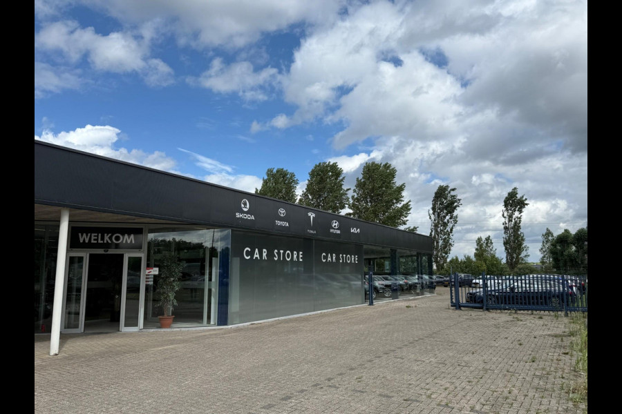 Mercedes-Benz A-Klasse 180 AMG NIGHT Pano|Sfeer||Dealer Onderhouden