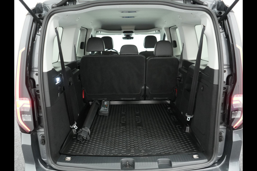 Volkswagen Caddy Maxi 1.5 TSI Style DSG Dealer O.H | Adaptive Cruise | Trekhaak Afn. | Apple Carplay | Camera | Alcantara Sportstoelen | LED Koplampen | Virtual | DAB | 17"L.M |