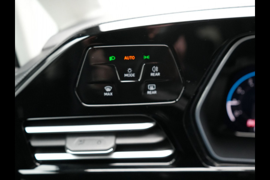 Volkswagen Caddy Maxi 1.5 TSI Style DSG Dealer O.H | Adaptive Cruise | Trekhaak Afn. | Apple Carplay | Camera | Alcantara Sportstoelen | LED Koplampen | Virtual | DAB | 17"L.M |