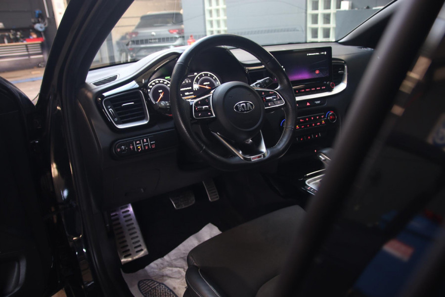 Kia ProCeed 1.5 T-GDI 160PK GT-PlusLine PANO-MEMORY-BTW