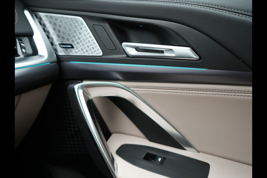 BMW X1 xDrive23i M Sport 204pk Dealer O.H | Panodak | Adaptive Cruise | Lederen Sportstoelen Massage & Memory | Head Up | 360 Camera | Harman Kardon | Widescreen Navi | Parkassist | Keyless | 19"L.M | Apple Carplay |