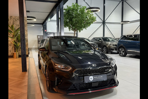 Kia ProCeed 1.6 T-GDi GT 204PK Garantie Trekhaak Pano Memory Carplay Camera JBL Audio StuurVW StoelVW Blindspot ACC Navi Rijklaar