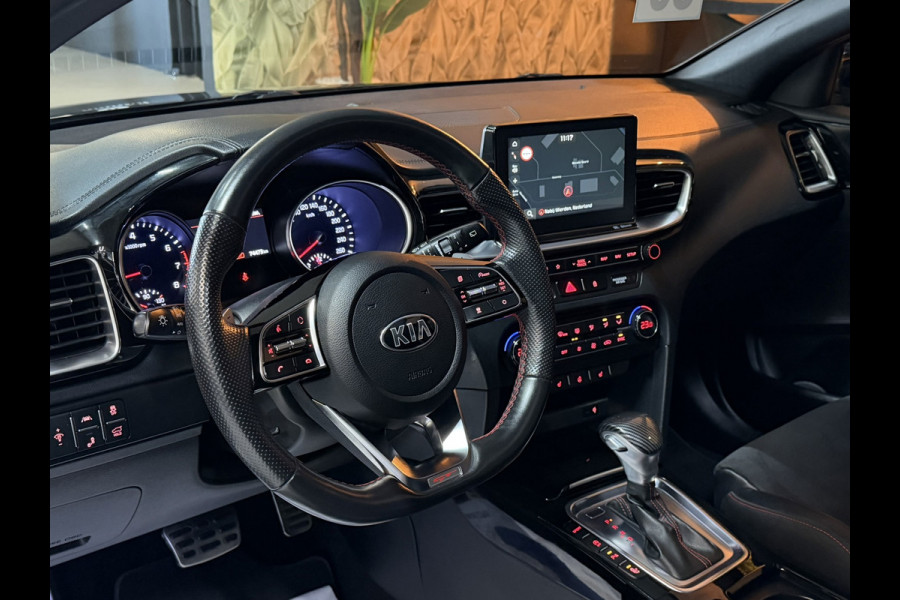 Kia ProCeed 1.6 T-GDi GT 204PK Garantie Trekhaak Pano Memory Carplay Camera JBL Audio StuurVW StoelVW Blindspot ACC Navi Rijklaar