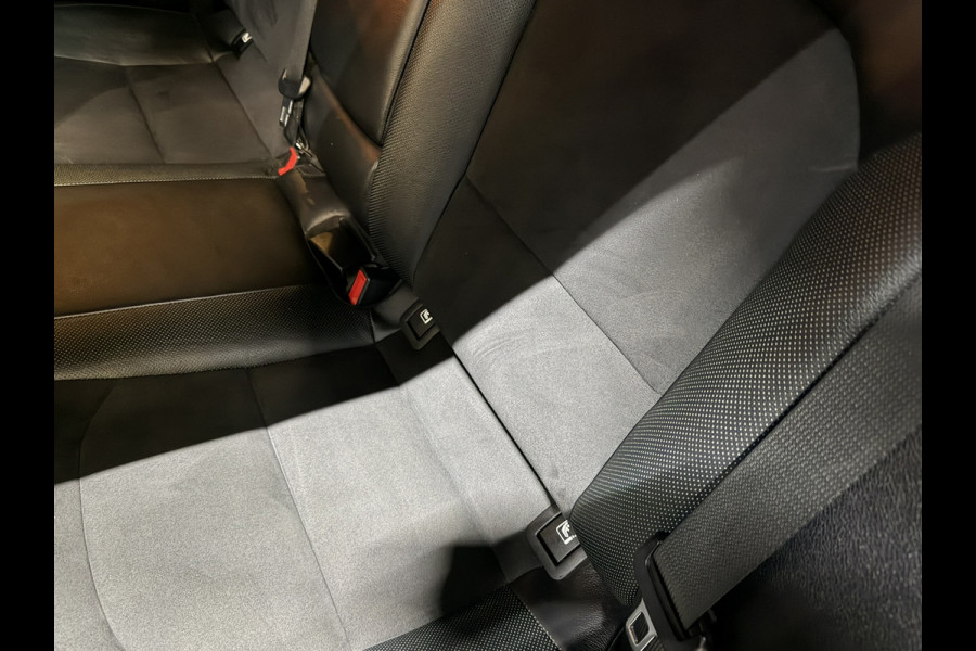 Kia ProCeed 1.6 T-GDi GT 204PK Garantie Trekhaak Pano Memory Carplay Camera JBL Audio StuurVW StoelVW Blindspot ACC Navi Rijklaar