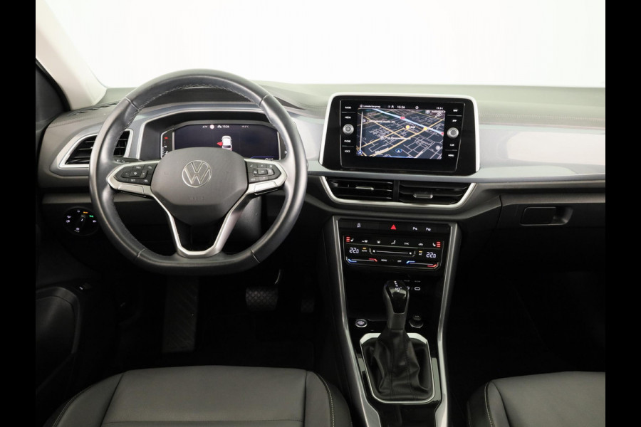 Volkswagen T-Roc 1.5 TSI Style 150 PK DSG | Panorama dak | Keyless entry/start | Matrix koplampen | Stoelverwarming | 18" LM velgen |