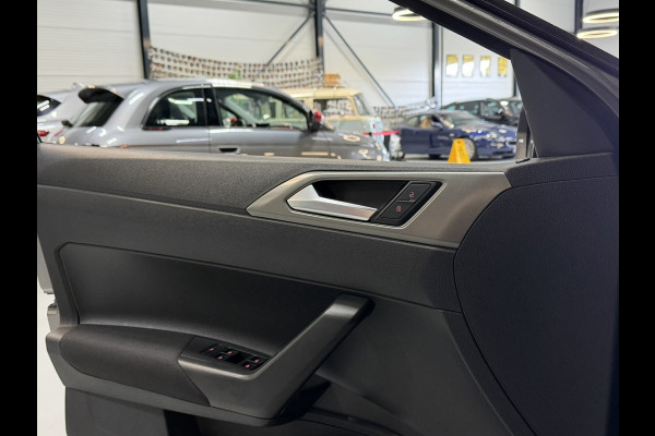 Volkswagen Polo 1.0 TSI Comfortline Business Garantie Carplay StoelVW Adoptieve Cruise Navi Airco Rijklaar