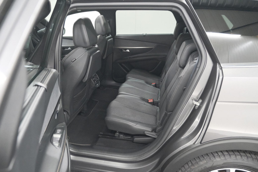 Peugeot 5008 PureTech 130 EAT8 GT-Line | Trekhaak | Panoramadak | Dodehoekdetectie | Elektrische Kofferklep