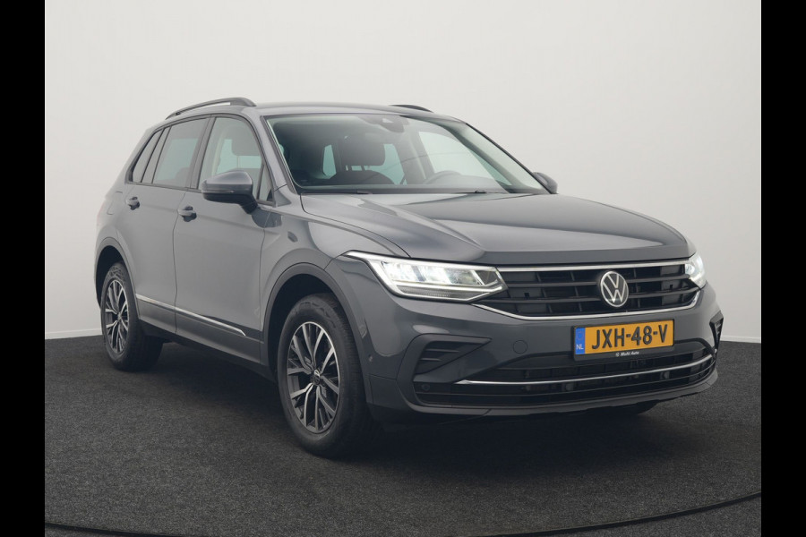 Volkswagen Tiguan 1.4 TSI Elegance Plug In Hybrid 245pk Dealer O.H PHEV | Trekhaak af Fabriek | Adaptive Cruise | Alcantara Sportstoelen Massage &  Verwarmd | Virtual | Keyless | Apple Carplay | BLIS |