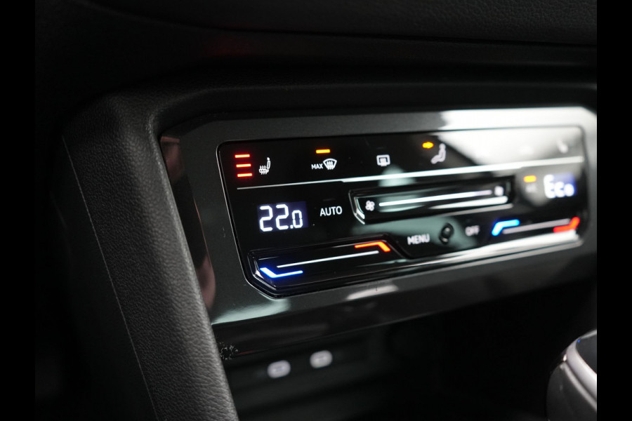 Volkswagen Tiguan 1.4 TSI Elegance Plug In Hybrid 245pk Dealer O.H PHEV | Trekhaak af Fabriek | Adaptive Cruise | Alcantara Sportstoelen Massage &  Verwarmd | Virtual | Keyless | Apple Carplay | BLIS |