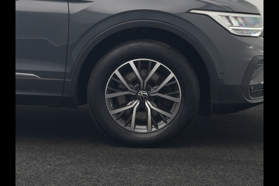 Volkswagen Tiguan 1.4 TSI Elegance Plug In Hybrid 245pk Dealer O.H PHEV | Trekhaak af Fabriek | Adaptive Cruise | Alcantara Sportstoelen Massage &  Verwarmd | Virtual | Keyless | Apple Carplay | BLIS |