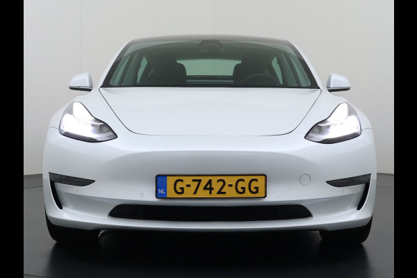 Tesla Model 3 Long Range AWD 75kWh Facelift Warmtepomp Lmv 19" AutoPilot Leder Panoramadak Adaptive-Cruise Camera's Elektr.-Stuur+Stoelen+Spie Navi LED DAB Voorverwarmen interieur Keyless One-Pedal-Drive 4WD SOH 87% Origineel Nederlandse Auto Fabrieksgarantie op Accu en Motor tot 27-09-2027/192.00km