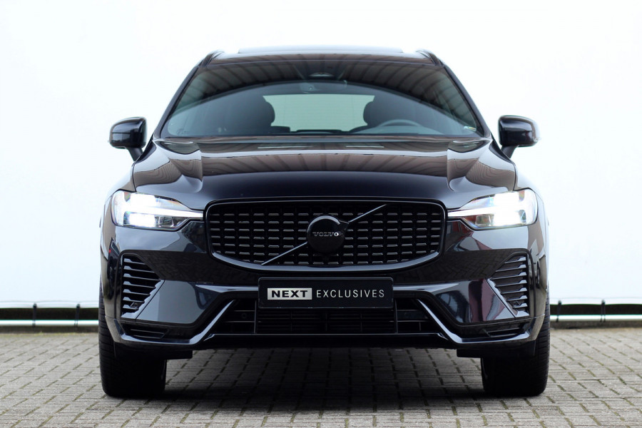 Volvo XC60 2.0 T6 Plug-in hybrid AWD Plus Black Edition R-Design | Nieuw | Pano | Head-up | ACC |