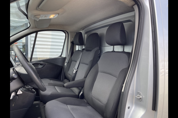 Fiat Talento 2.0 MultiJet 145pk L2H1 Basis / zilver metallic / vaste prijs rijklaar € 13.950 ex btw / lease vanaf € 235 / euro 6 / bpm vrij / trekhaak / airco / cruise / navigatie !