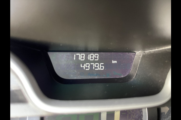 Fiat Talento 2.0 MultiJet 145pk L2H1 Basis / zilver metallic / vaste prijs rijklaar € 13.950 ex btw / lease vanaf € 235 / euro 6 / bpm vrij / trekhaak / airco / cruise / navigatie !