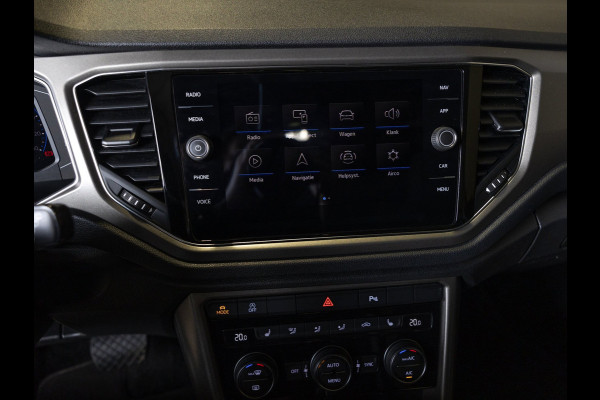 Volkswagen T-Roc 1.5 TSI Style Business / 150pk / Panorama dak / Leder / Stoelverwarming / Keyless / Dodehoek herkenning /