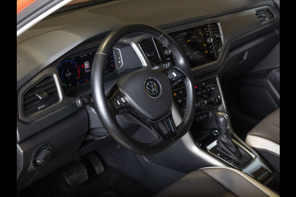 Volkswagen T-Roc 1.5 TSI Style Business / 150pk / Panorama dak / Leder / Stoelverwarming / Keyless / Dodehoek herkenning /