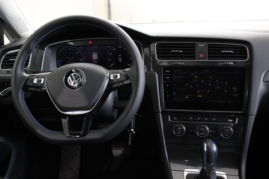 Volkswagen e-Golf Edition | Navigatie | Digitale cockpit | Led | Bluetooth | Cruise control adaptive | Lichtmetalen Velgen | Apple Carplay/ Android auto