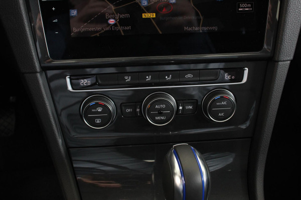 Volkswagen e-Golf Edition | Navigatie | Digitale cockpit | Led | Bluetooth | Cruise control adaptive | Lichtmetalen Velgen | Apple Carplay/ Android auto