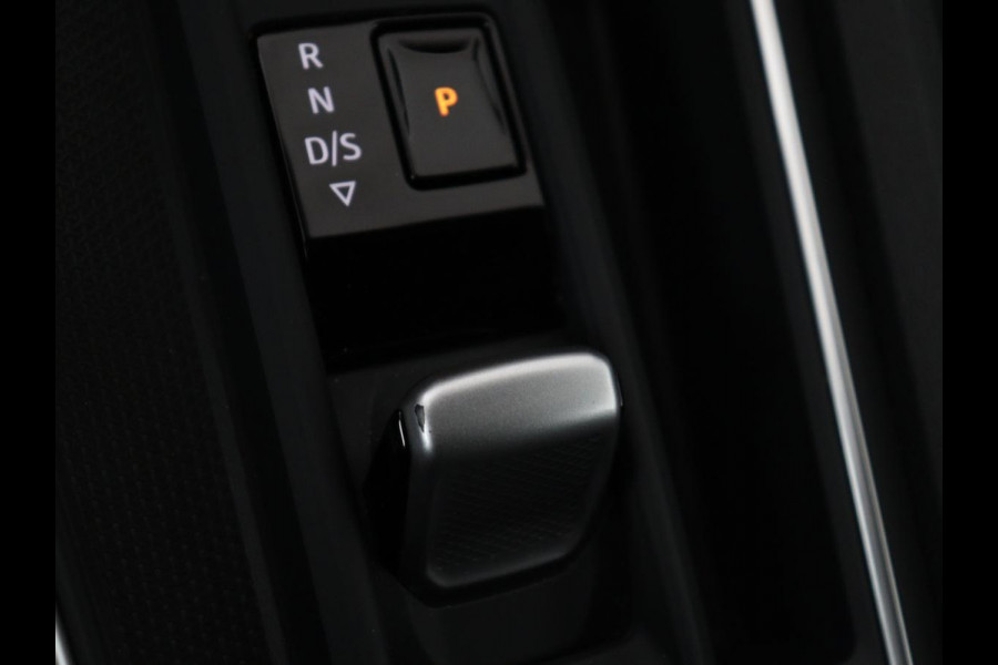 Seat Leon 1.5 eTSI FR Launch Edition | Stoelverwarming | Adaptive cruise | Carplay | Camera | Beats Pack | Sfeerverlichting | Navigatie | Keyless | Stuurverwarming | Navigatie