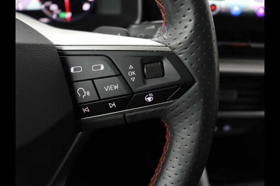 Seat Leon 1.5 eTSI FR Launch Edition | Stoelverwarming | Adaptive cruise | Carplay | Camera | Beats Pack | Sfeerverlichting | Navigatie | Keyless | Stuurverwarming | Navigatie