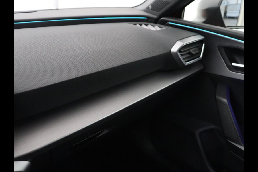 Seat Leon 1.5 eTSI FR Launch Edition | Stoelverwarming | Adaptive cruise | Carplay | Camera | Beats Pack | Sfeerverlichting | Navigatie | Keyless | Stuurverwarming | Navigatie