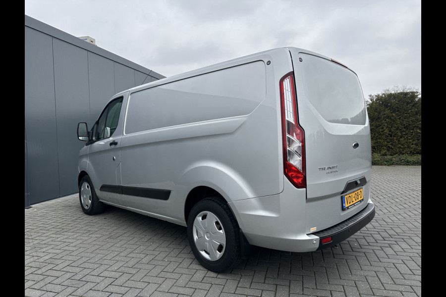 Ford Transit Custom 300 2.0 TDCI 130 PK / L1H1 / 1e EIG. / ZEER NETJES !! / 80.809 KM !! / ACHTERKLEP / STOELVERW. / AIRCO / CRUISE / NAVI / CAMERA