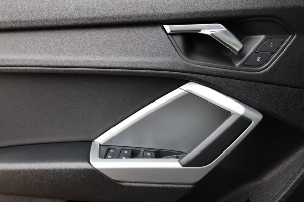 Audi Q3 Sportback 35 1.5 TFSI S-Edition 150+PK LED/S-LINE/VIRTUAL/PANO/20" LMV/PDC/ACC/ECC/12 MND GARANTIE!