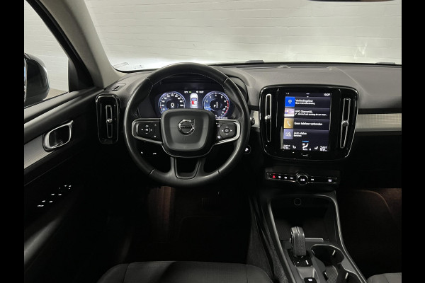 Volvo XC40 1.5 T3 Momentum Trekhaak | Cruise-/climate control | Achteruitrij camera | Carplay | Stoelverwarming