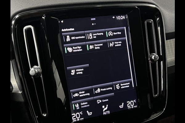 Volvo XC40 1.5 T3 Momentum Trekhaak | Cruise-/climate control | Achteruitrij camera | Carplay | Stoelverwarming