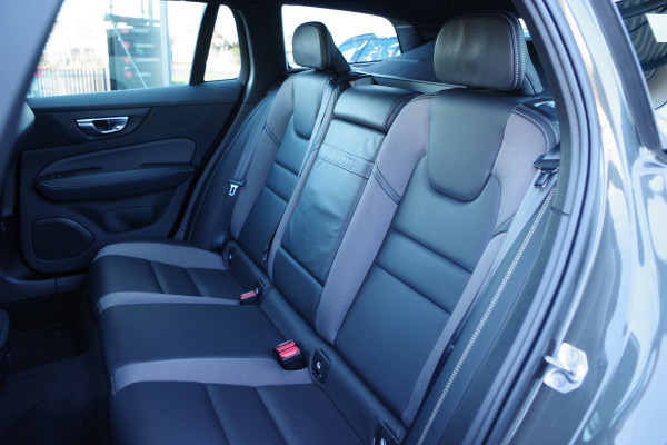 Volvo V60 2.0 B3 163 PK R-Design, Panoramadak, Harman/Kardon, Trekhaak, Leder, Sportstoelen