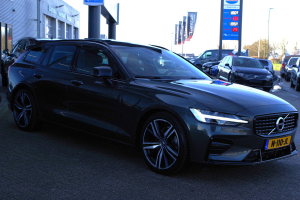 Volvo V60 2.0 B3 163 PK R-Design, Panoramadak, Harman/Kardon, Trekhaak, Leder, Sportstoelen